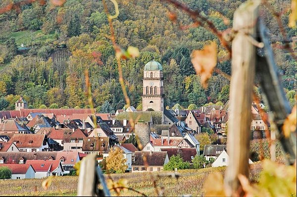 Comment visiter les plus beaux villages typiques d'Alsace et découvrir leur charme authentique ?